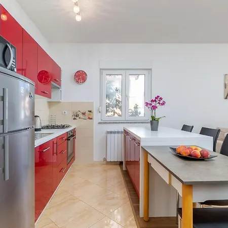 아파트 Vera 풀라