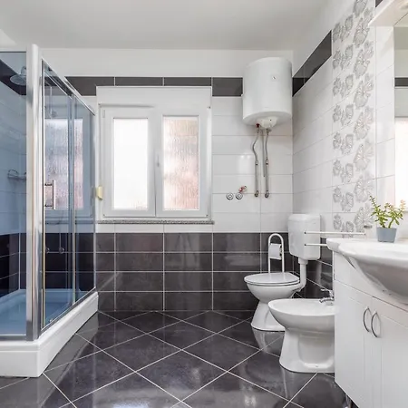 Vera Appartamento Pola