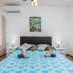Vera Apartament *