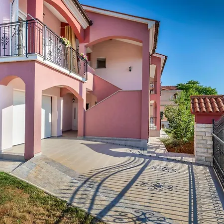 Διαμέρισμα Vera *